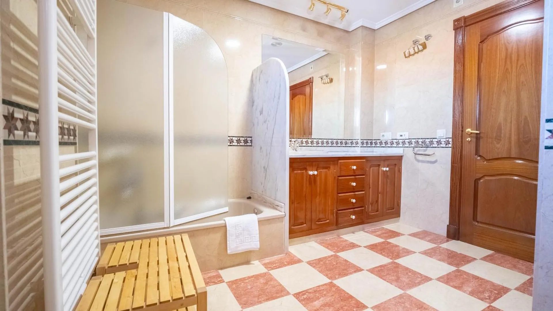 Homestay Villa Luis R Cajar